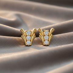 Modern Wing Cluster Three Stone Diamond