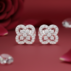 Luxe Intricate Gold Diamond Quatrefoil