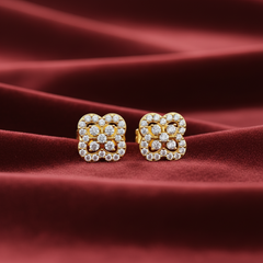 Luxe Intricate Gold Diamond Quatrefoil