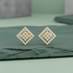 Elegant Marquise Design and Round Diamond Lattice
