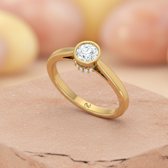 Round Center With Round Diamond