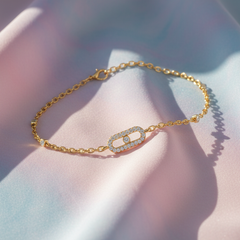 Delicate Oval Motif Floating Diamond