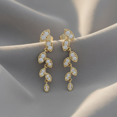 Nature-Inspired Diamond Leaf Drop