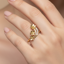 Load image into Gallery viewer, Triple Flower Diamond Accent Band