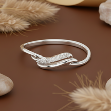 Load image into Gallery viewer, Sinuous Infinity Boundless Curve Diamond