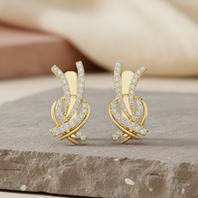 Load image into Gallery viewer, Ribbon Knot Diamond