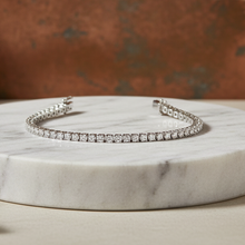 Load image into Gallery viewer, The Eternal Round Diamond Tennis Bracelet