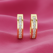 Load image into Gallery viewer, Channel Set Flush Rail Diamond Radiance