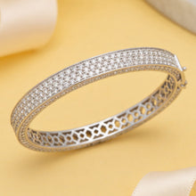 Load image into Gallery viewer, Geometric Lattice Interior Diamond Bangle