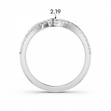 Load image into Gallery viewer, Interlocking Precision Cut Baguette &amp; Brilliant Diamond Cluster