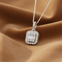 Load image into Gallery viewer, Rectangle Style Baguette Round Cluster Diamond