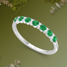 Load image into Gallery viewer, Emerald  With Dimaond Nineteen Stone
