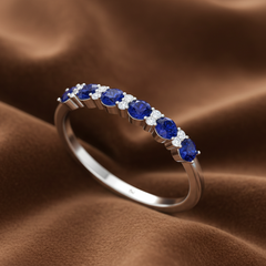 Sapphire With Dimaond Nineteen Stone