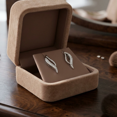 Elongated Diamond Leaf Veined Tapered Botanical Nature-Inspired