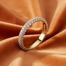 Load image into Gallery viewer, Cutwork Lattice Diamond Grandeur