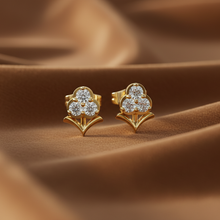 Load image into Gallery viewer, Single Petal Upright Bloom Diamond Radiance