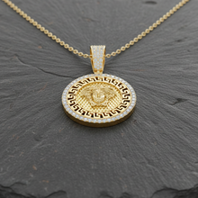 Load image into Gallery viewer, Medusa Head Eternal Brilliance Signature Diamond