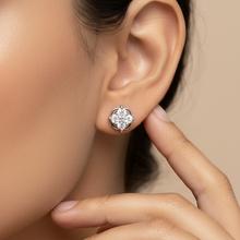 Load image into Gallery viewer, Circular Diamond Cluster