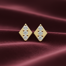 Load image into Gallery viewer, Classic Kite Glow Three Stone Diamond