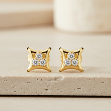 Load image into Gallery viewer, Royal Square Bloom Regal Facet Sparkle Diamond