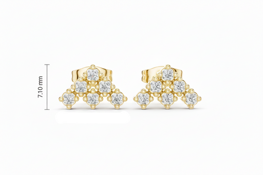 Minimalist Pyramid Tiered Apex Radiance Diamond