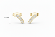 Load image into Gallery viewer, Linear Grace Four-Diamond Curved Pillars