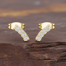 Load image into Gallery viewer, Linear Grace Four-Diamond Curved Pillars