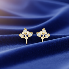 Trio Diamond Cluster Halo Luminous Sparkling Three-Stone