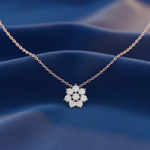 Load image into Gallery viewer, Luminous Eight-Stone Floral Cluster Diamond