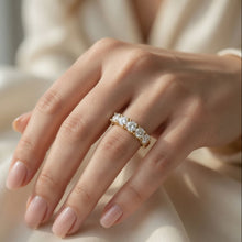 Load image into Gallery viewer, Five-Stone Linear Diamond