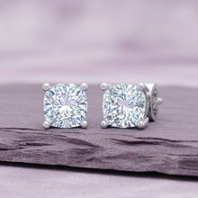 Load image into Gallery viewer, 0.80 ctw Round Lab Grown Studs