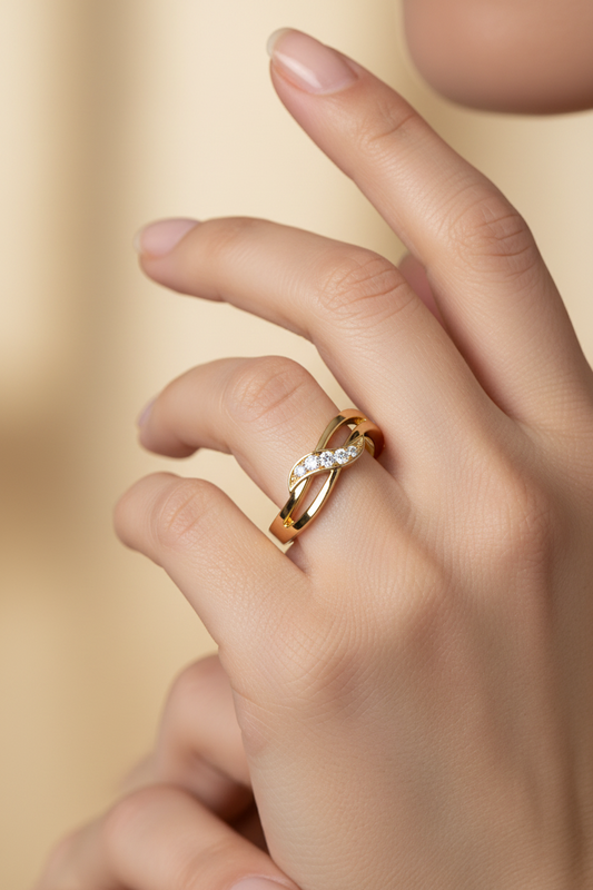 The Serpentine Leaf Five Stone Diamond