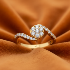 Modernist S-Link Flower Diamond