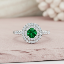 Load image into Gallery viewer, Round Cut Emerald