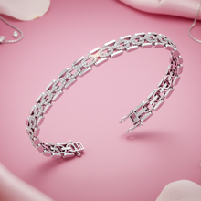 Load image into Gallery viewer, Modern Interlocking Diamond