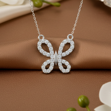 Load image into Gallery viewer, Sparkling Diamond Butterfly Fashion Neckalace With Chain