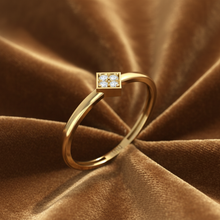 Load image into Gallery viewer, Opulent Square Set Four-Diamond Cluster Brilliant Architectural
