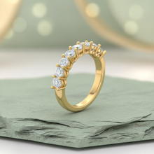 Load image into Gallery viewer, Traditional Nine Stone Diamond