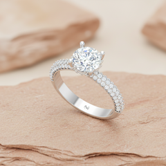 IGI cert. 1.50 ctw Center Stone With 0.50 ctw Side Diamond