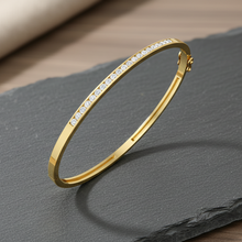 Load image into Gallery viewer, Classic Channel Set Diamond
