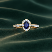 Load image into Gallery viewer, Oval Shape Sapphire With Diamond