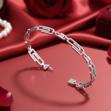 Load image into Gallery viewer, Oval Link Diamond Chain Radiance