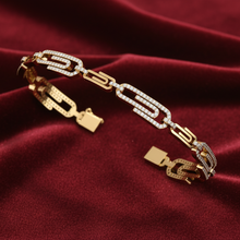 Load image into Gallery viewer, Oval Link Diamond Chain Radiance