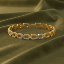 Load image into Gallery viewer, Modern Diamond &amp; Gold Paperclip Link Bracelet