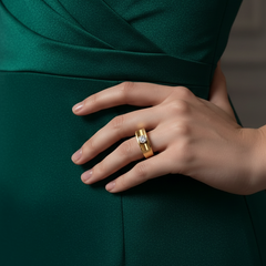Minimalist Solitaire Diamond Band