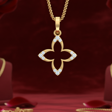 Load image into Gallery viewer, Four Leaf Luxury Gold Open Work Diamond