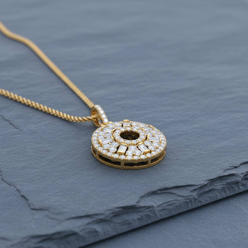 Baguette & Round Diamond Halo Disc