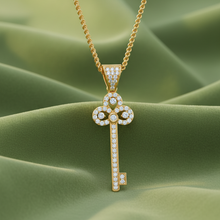 Load image into Gallery viewer, Classic Lucky Clover Key Diamond
