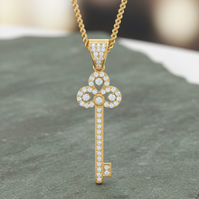 Load image into Gallery viewer, Classic Lucky Clover Key Diamond
