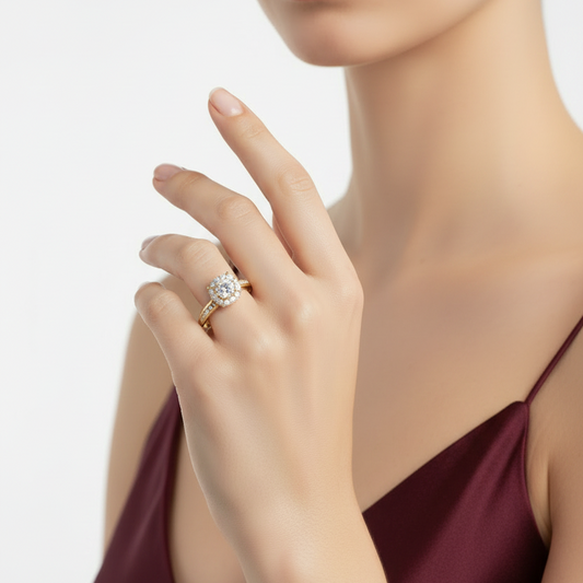 Halo Solitaire with Channel-Set Diamond